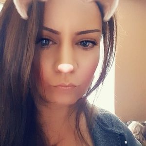 Meet your Posher, Sheila